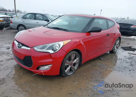 2012 Hyundai Veloster Base W/Red/Black z USA, uszkodzony, nr VIN KMHTC6AD0CU048101